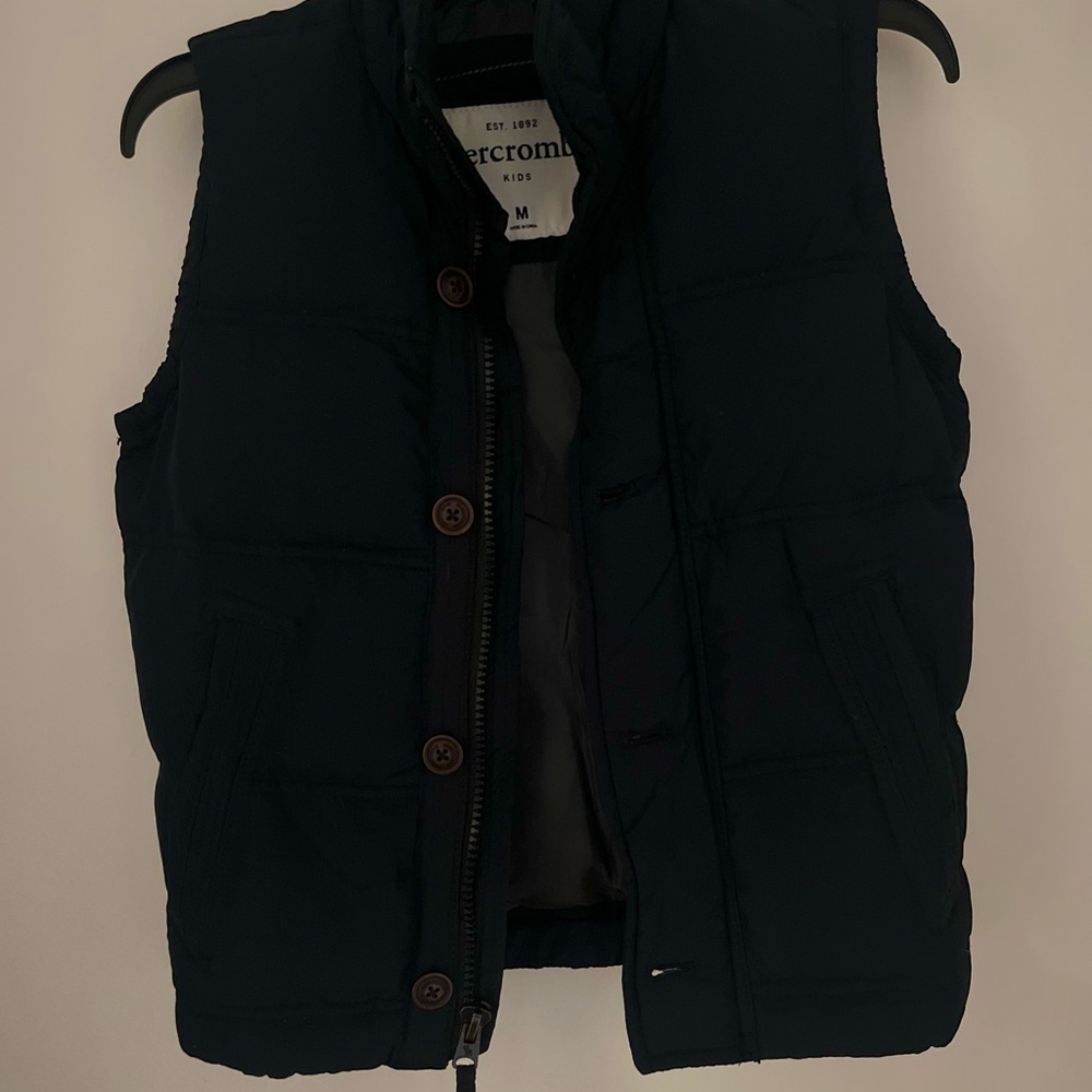 Abercrombie & Fitch Black Puffer Vest